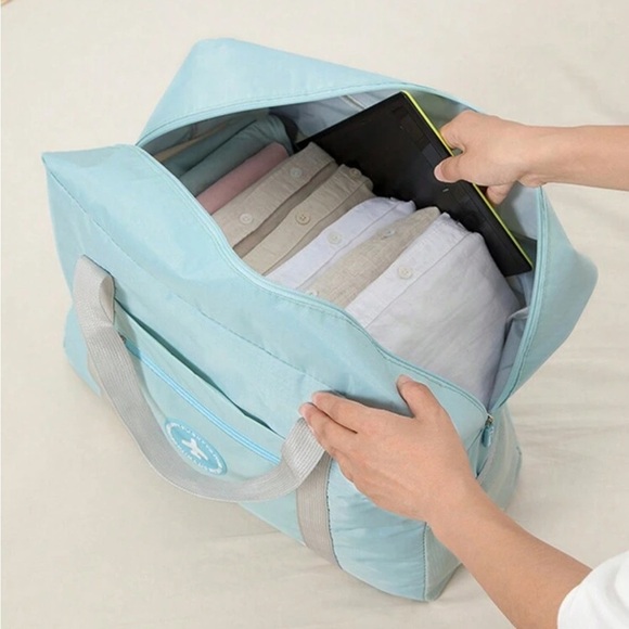 NEW Blue Aircraft Duffel/Carry-On Bag – Large Capacity, Travel-Ready - Picture 3 of 6